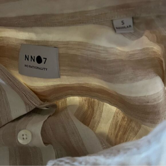 NN07  No Nationality Deon Striped Button-Front Shirt in Khaki Stripe S NWOT - Picture 6 of 10